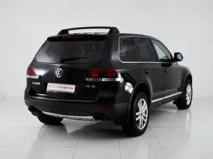 Volkswagen  4