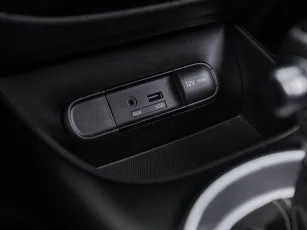 Kia  14