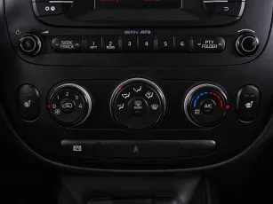 Kia  15