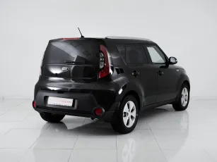 Kia  4