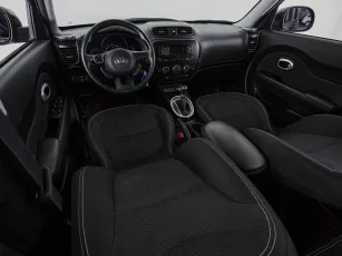 Kia  9