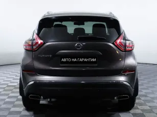 Nissan  4