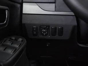 Mitsubishi  16