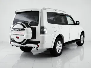 Mitsubishi  4