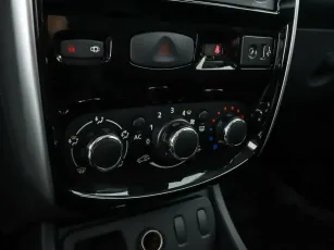 Nissan  8