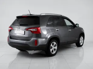 Kia  4