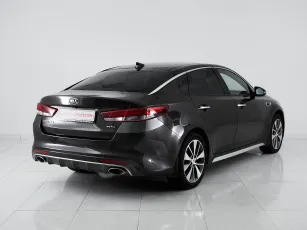 Kia  4