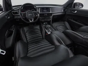 Kia  9