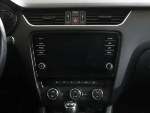 Skoda  9
