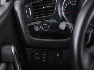 Kia  16