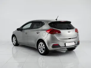 Kia  5