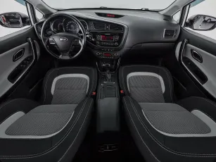Kia  8