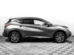 Nissan  4