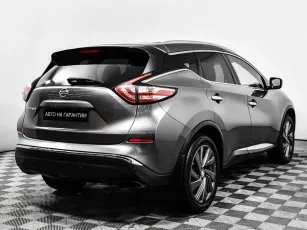 Nissan  5