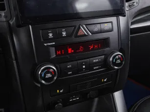 Kia  14