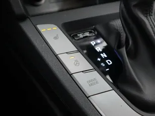 Hyundai  10