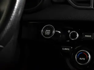 Kia  15