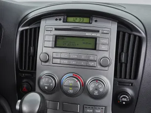Hyundai  12