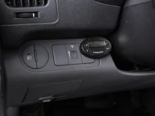 Hyundai  16