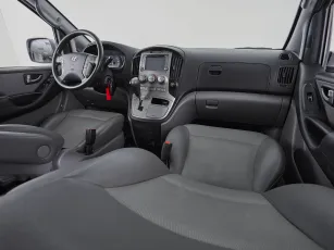 Hyundai  8