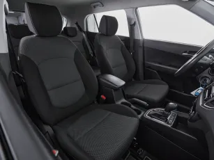 Hyundai  11