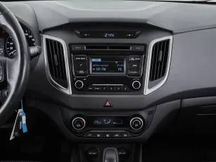 Hyundai  12
