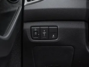 Hyundai  16