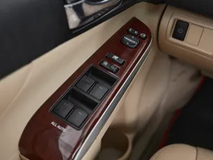 Toyota  17
