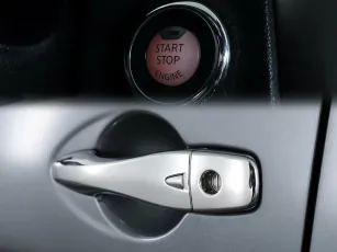 Nissan  15