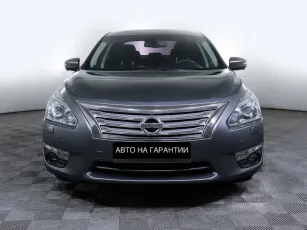 Nissan  2