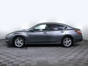 Nissan  3