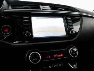 Kia  11