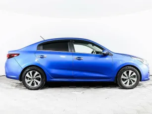 Kia  4