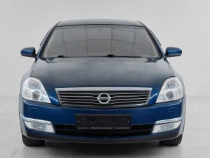 Nissan  2