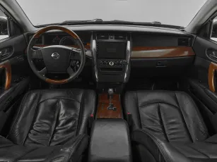 Nissan  8