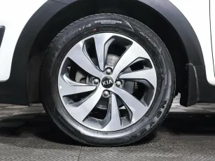 Kia  8