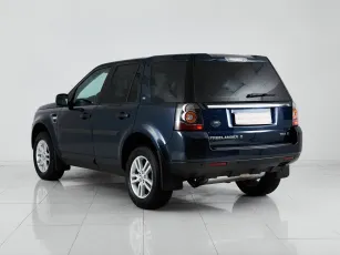 Land Rover  4