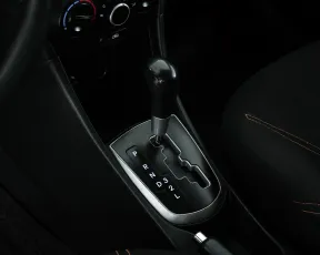 Hyundai  13
