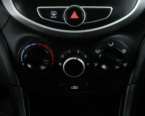 Hyundai  15
