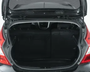 Hyundai  7