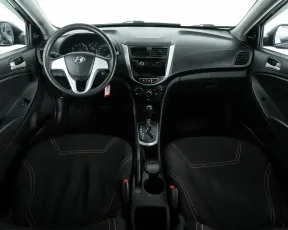 Hyundai  8