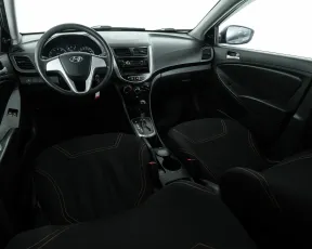 Hyundai  9
