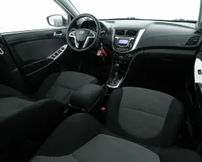 Hyundai  10