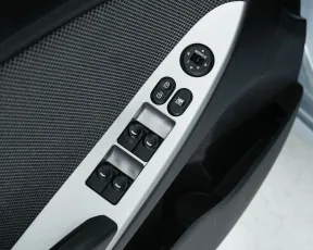 Hyundai  17