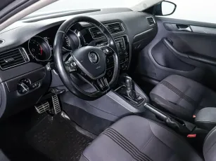 Volkswagen  12