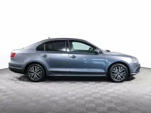 Volkswagen  4