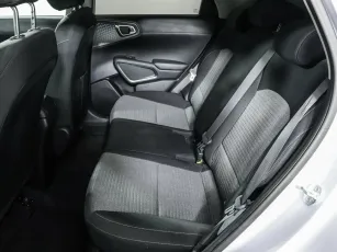Kia  11