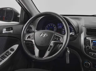 Hyundai  10