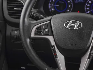 Hyundai  11
