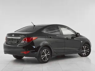 Hyundai  6